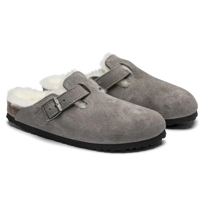 Birkenstock Boston Femme en Daim avec Doublure en Shearling et Pièce de Monnaie Pierre