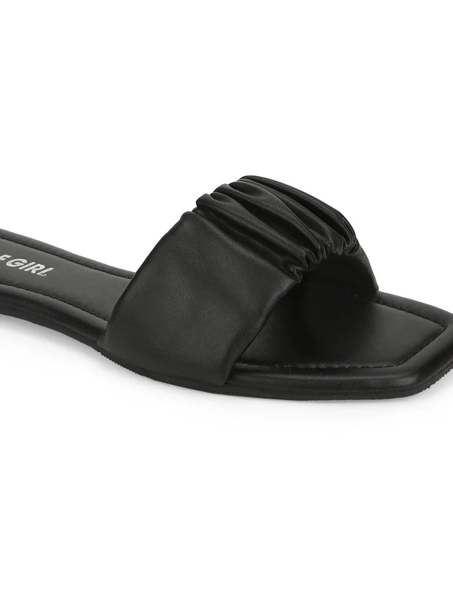 Slip-ons à bride ridée en PU noir