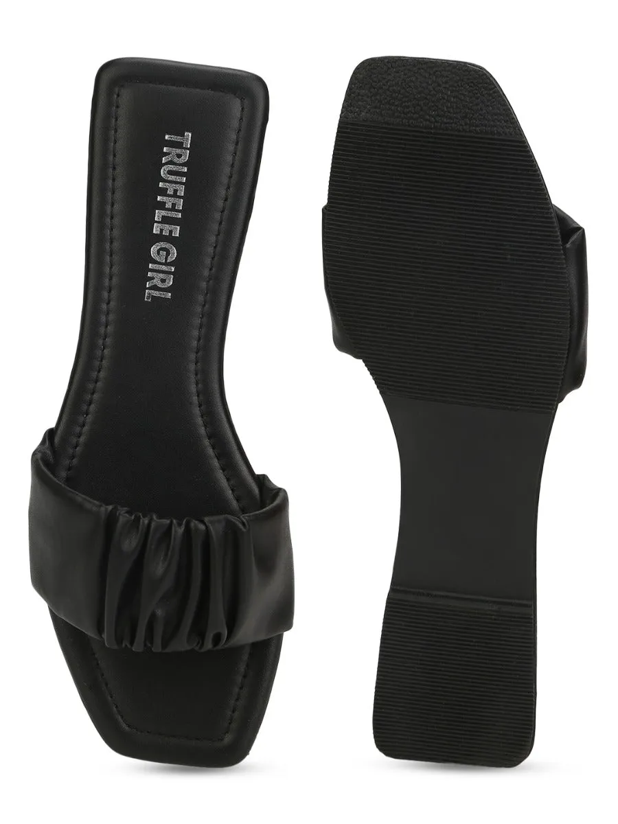 Slip-ons à bride ridée en PU noir