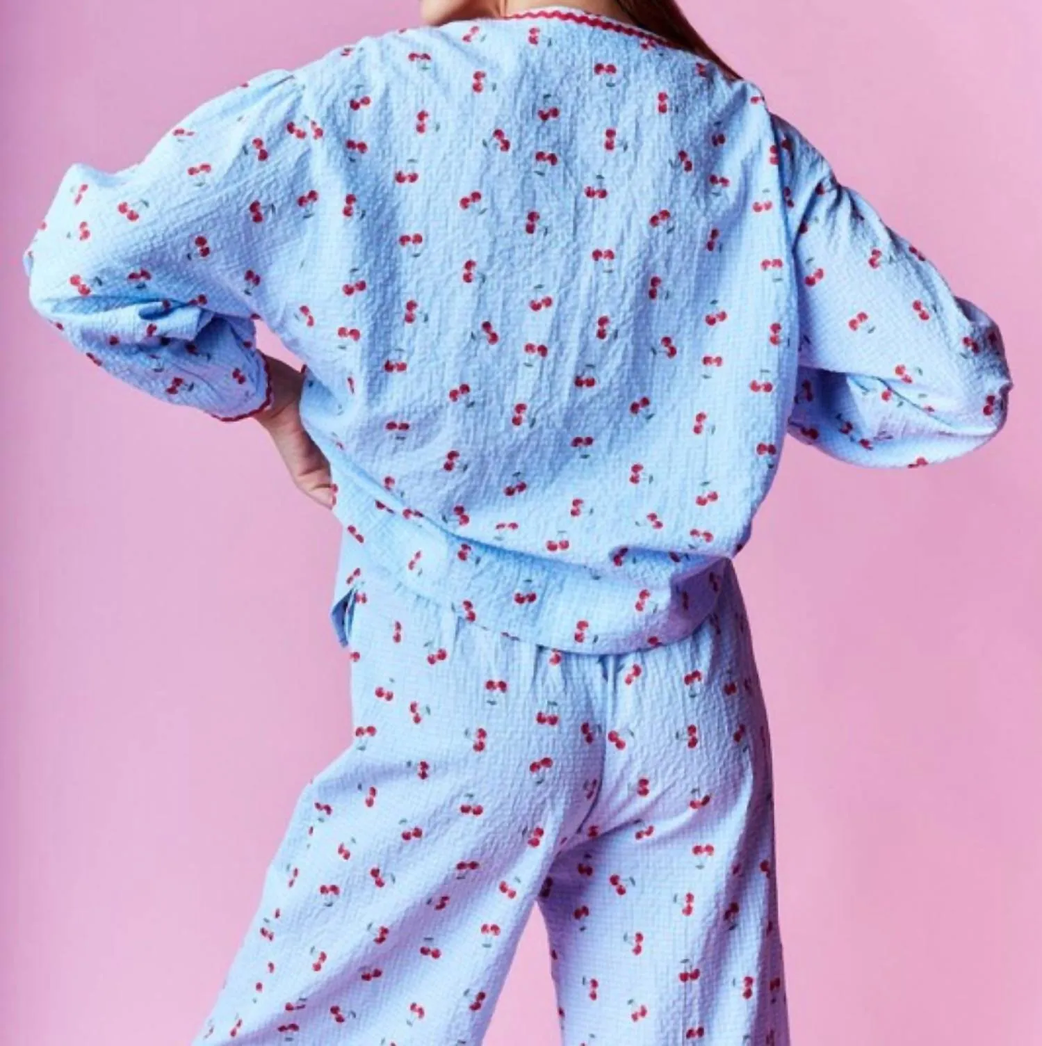 Ensemble Pyjama Cœur de Cerise en Bleu