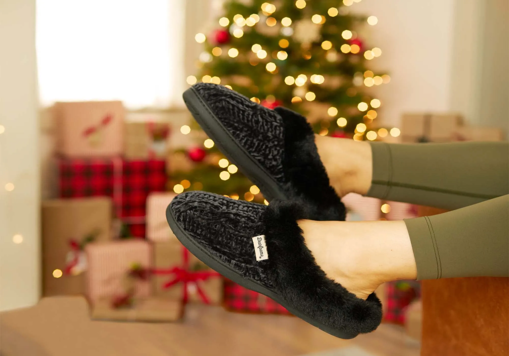 Dearfoams Chaussons Clog Confortables pour Femmes Claire en Chenille Chinée Tricotée