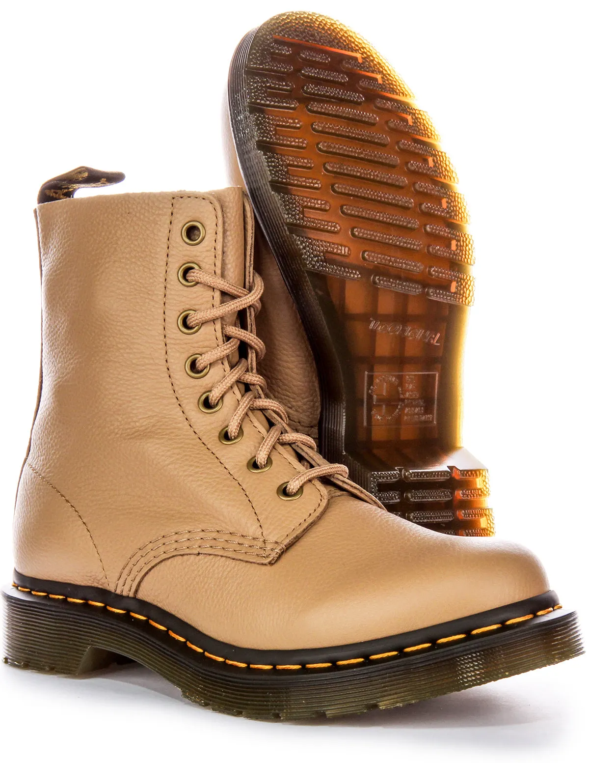 Dr Martens 1460 Pascal en Beige pour Femme Chaussures Dr Martens