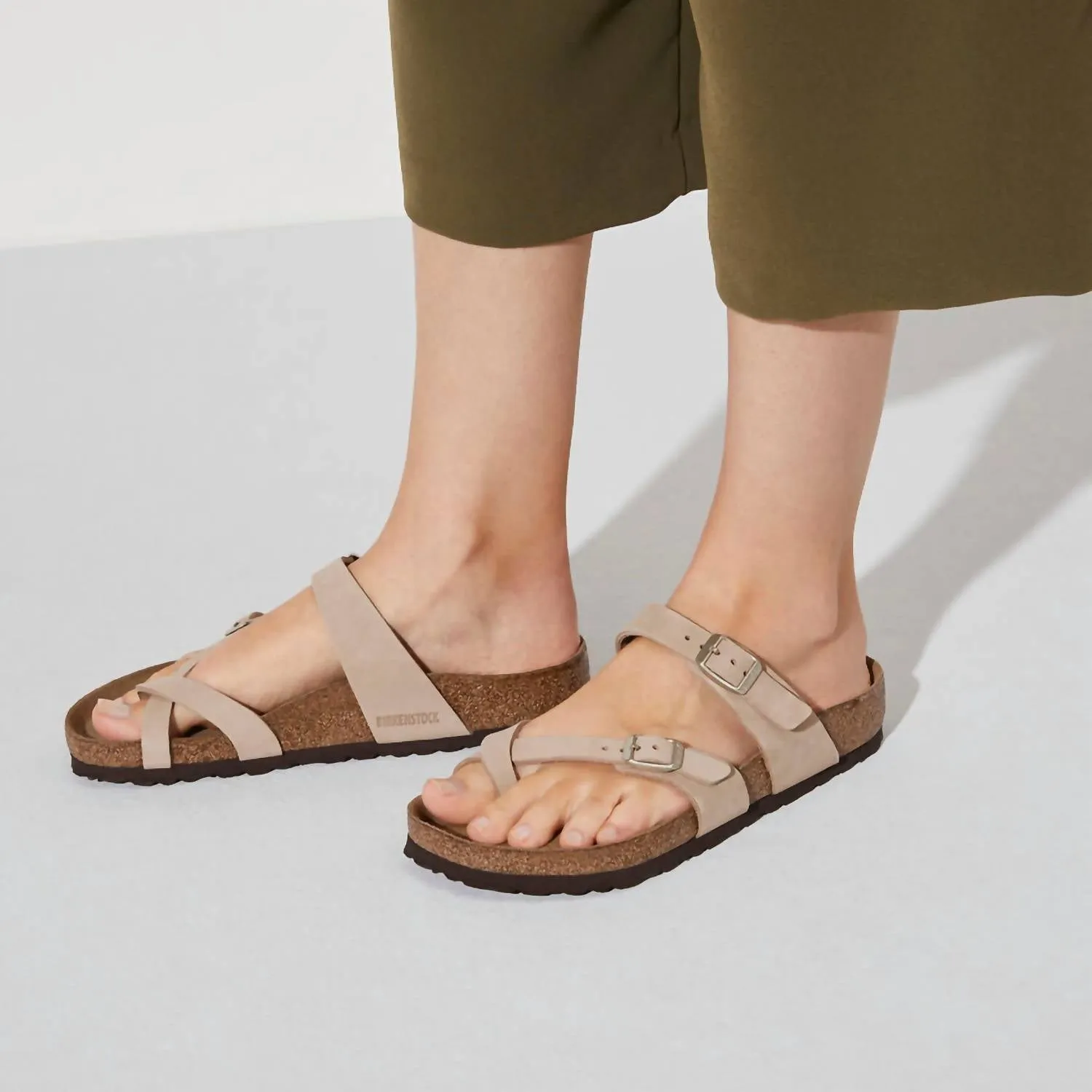 Sandale Mayari à semelle souple en nubuck couleur sable