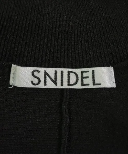 Pulls SNIDEL