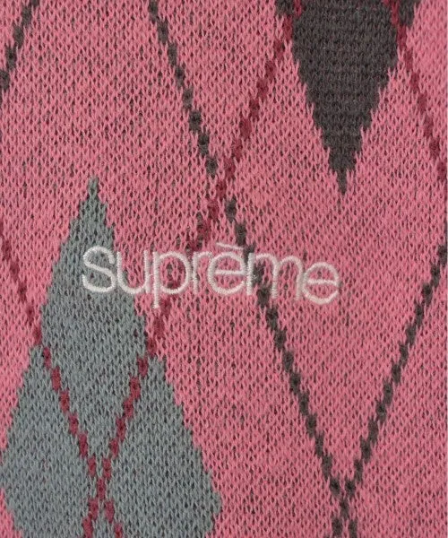 Pulls Supreme