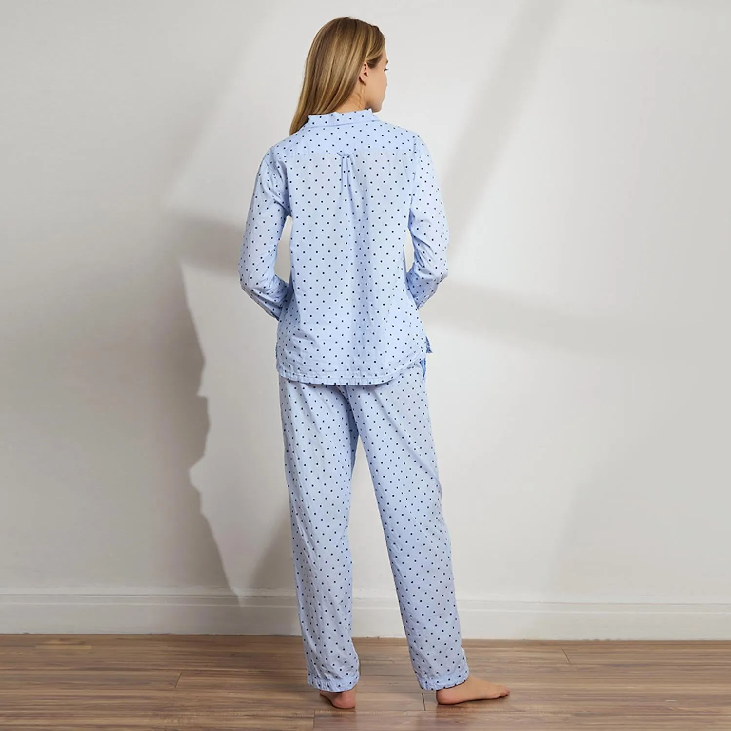 Ensemble de pyjama long en coton à pois suisse en bleu clair